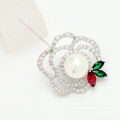 Elegant Flower-Shaped Wedding CZ Pearl Brass Brooch